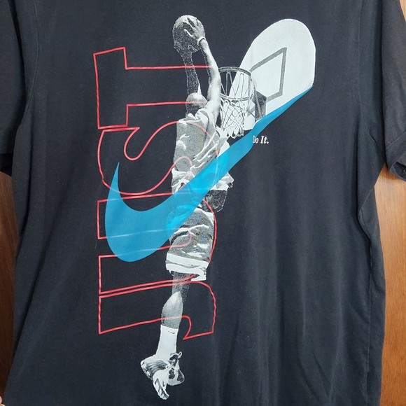 The Nike Tee Men’s Casual Retro Basketball Tee Size Large - Picture 2 of 5